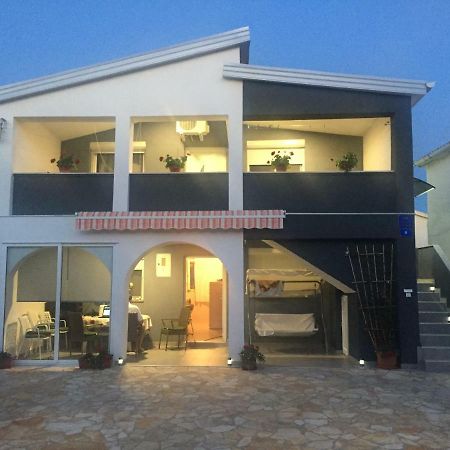 Apartment Roko Vir Eksteriør billede